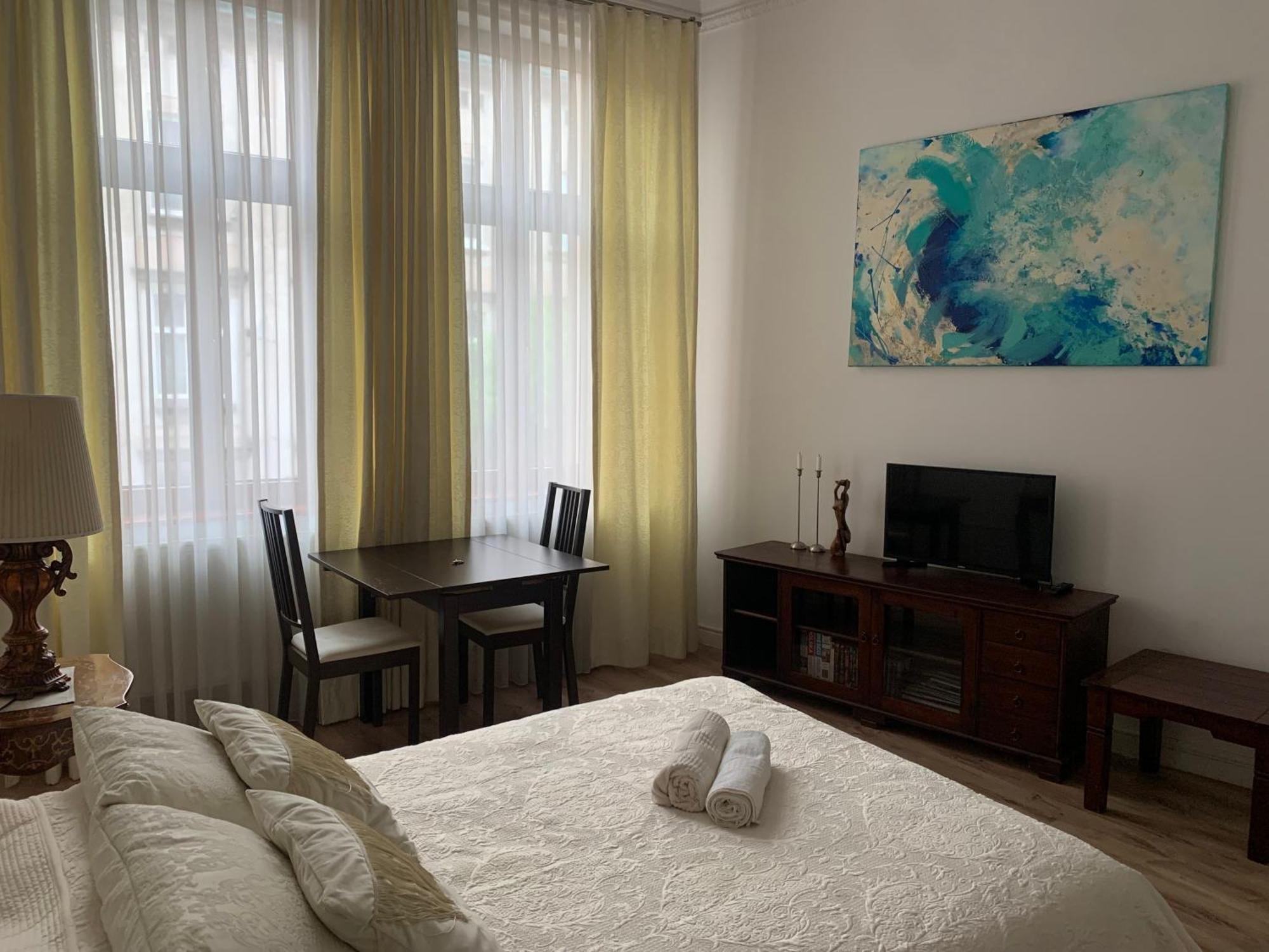 Studio Appartment In Old Town Краков Экстерьер фото