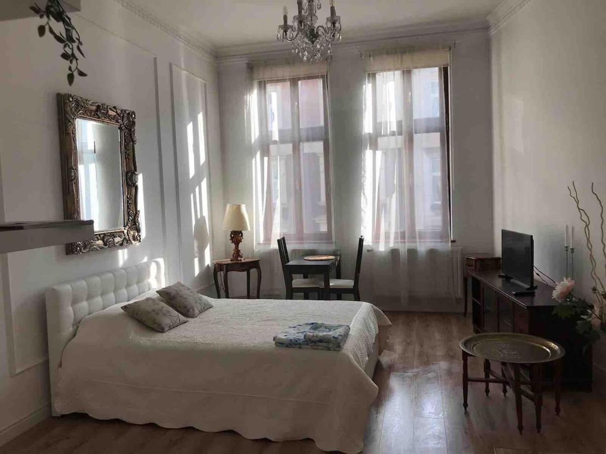 Studio Appartment In Old Town Краков Экстерьер фото