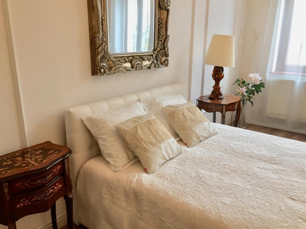 Studio Appartment In Old Town Краков Экстерьер фото